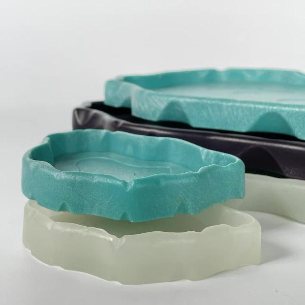 Small Reptile Plastic Bowl